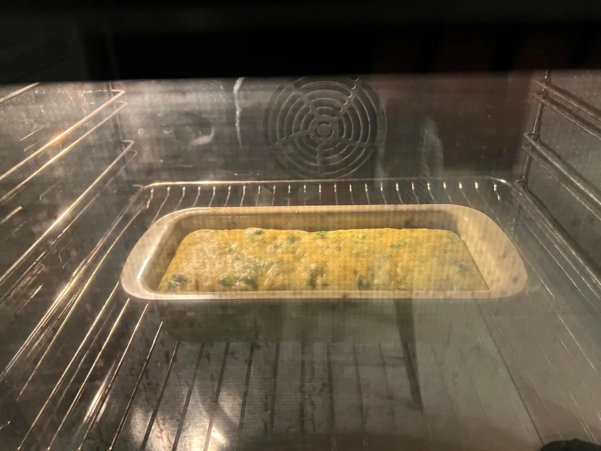 Brandnetelbrood in de oven — begin